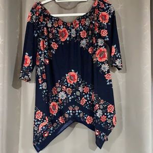 3/4 sleeve handkerchief top